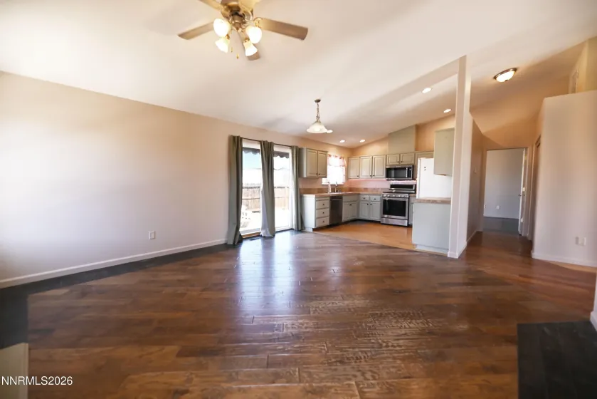 420 Fort Sutter, Fernley, Nevada 89408, 3 Bedrooms Bedrooms, ,2 BathroomsBathrooms,Residential,Residential,Fort Sutter,0,260008173