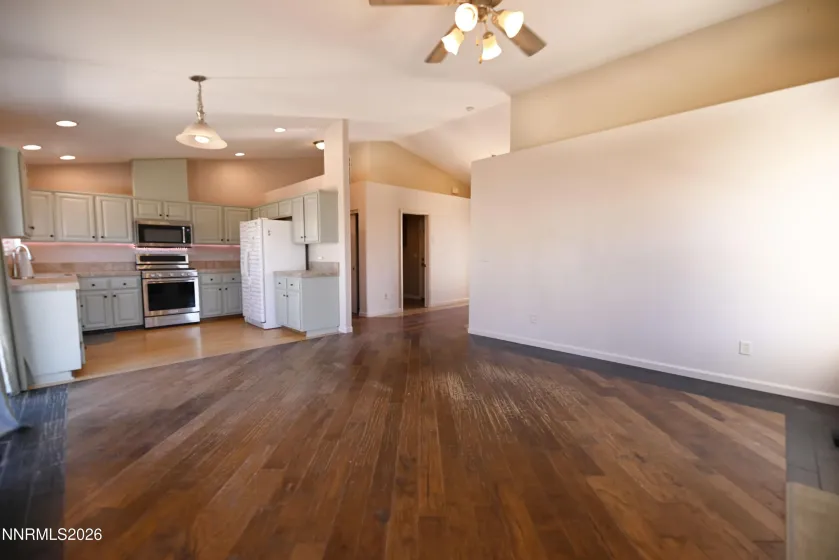 420 Fort Sutter, Fernley, Nevada 89408, 3 Bedrooms Bedrooms, ,2 BathroomsBathrooms,Residential,Residential,Fort Sutter,0,260008173