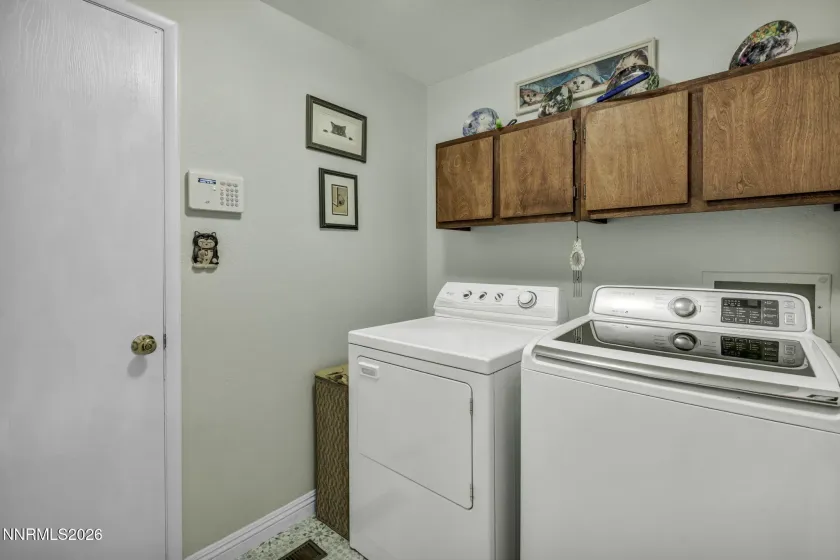 7210 Marlin, Reno, Nevada 89506, 3 Bedrooms Bedrooms, ,2 BathroomsBathrooms,Residential,Residential,Marlin,0,260008172