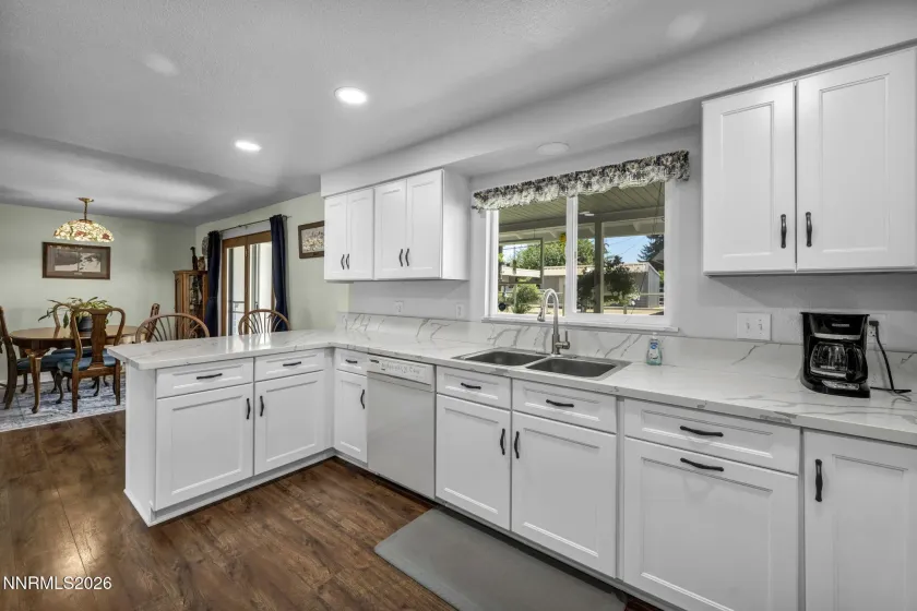 7210 Marlin, Reno, Nevada 89506, 3 Bedrooms Bedrooms, ,2 BathroomsBathrooms,Residential,Residential,Marlin,0,260008172