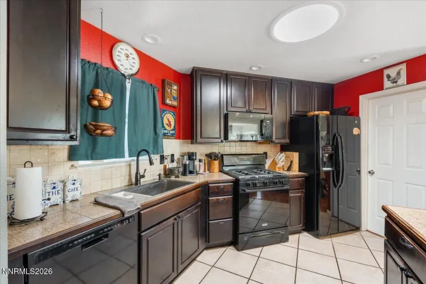 772 Hornet, Gardnerville, Nevada 89460, 3 Bedrooms Bedrooms, ,2 BathroomsBathrooms,Residential,Residential,Hornet,0,260008176