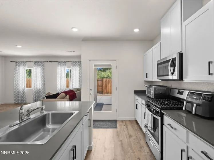 2635 Emerson, Fernley, Nevada 89408, 3 Bedrooms Bedrooms, ,2 BathroomsBathrooms,Residential,Residential,Emerson,0,260008178
