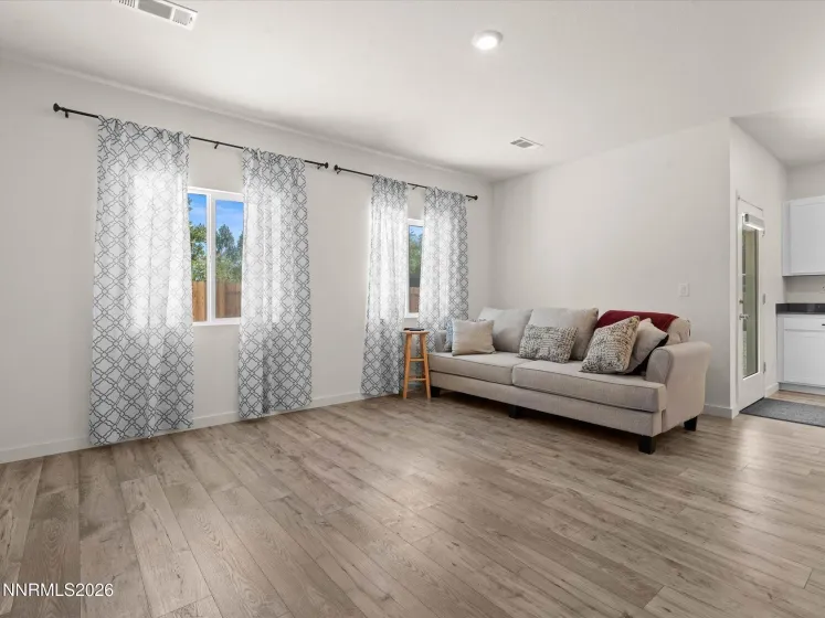 2635 Emerson, Fernley, Nevada 89408, 3 Bedrooms Bedrooms, ,2 BathroomsBathrooms,Residential,Residential,Emerson,0,260008178