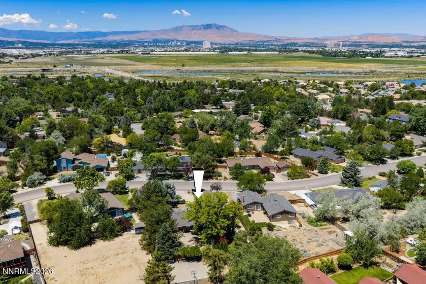 2450 Sequoia, Reno, Nevada 89502, 4 Bedrooms Bedrooms, ,3 BathroomsBathrooms,Residential,Residential,Sequoia,0,260008179
