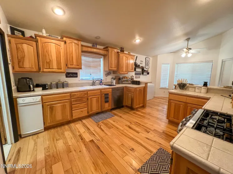 763 Divot, Fernley, Nevada 89408, 3 Bedrooms Bedrooms, ,2 BathroomsBathrooms,Residential,Residential,Divot,0,260008180