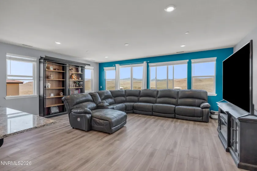 2768 Vecchio, Sparks, Nevada 89434, 4 Bedrooms Bedrooms, ,3 BathroomsBathrooms,Residential,Residential,Vecchio,0,260008184