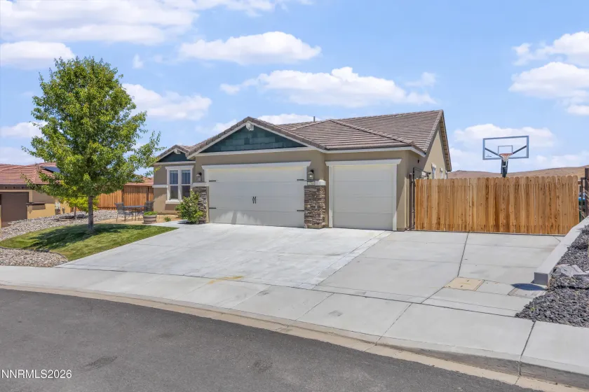 2768 Vecchio, Sparks, Nevada 89434, 4 Bedrooms Bedrooms, ,3 BathroomsBathrooms,Residential,Residential,Vecchio,0,260008184