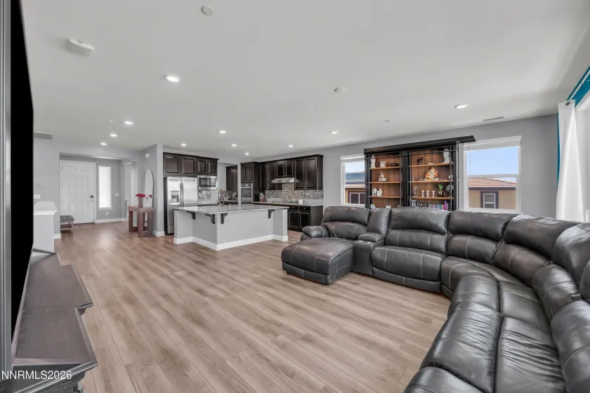 2768 Vecchio, Sparks, Nevada 89434, 4 Bedrooms Bedrooms, ,3 BathroomsBathrooms,Residential,Residential,Vecchio,0,260008184