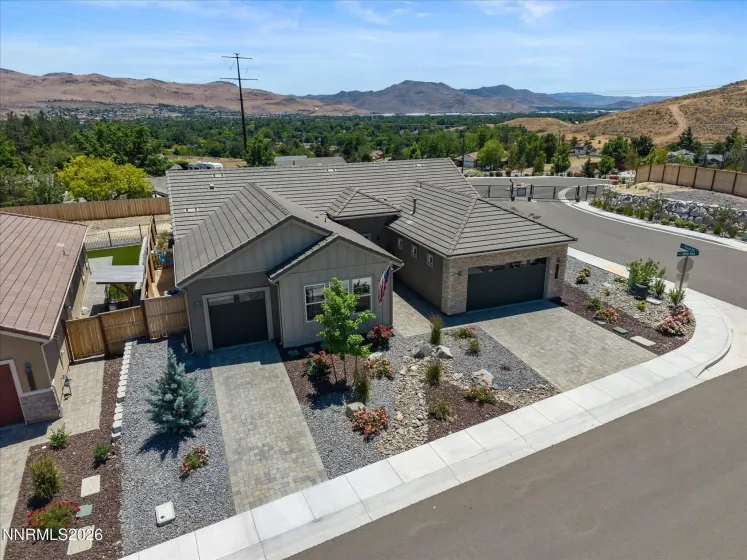 1227 Silver Vw, Sparks, Nevada 89436, 4 Bedrooms Bedrooms, ,4 BathroomsBathrooms,Residential,Residential,Silver Vw,0,260008204