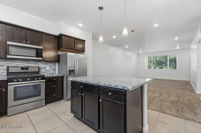 285 Mark Jeffrey, Reno, Nevada 89503, 2 Bedrooms Bedrooms, ,3 BathroomsBathrooms,Residential Lease,Manufactured,Mark Jeffrey,0,260008206