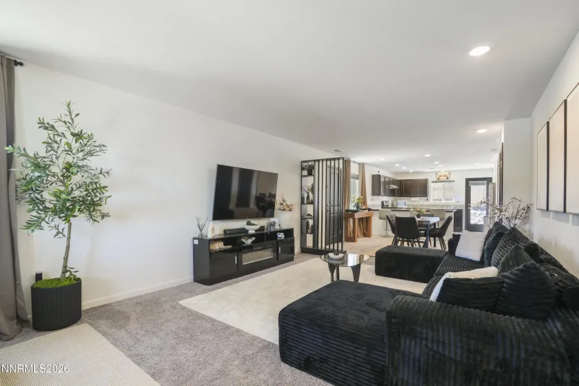 530 Paradise Valley, Reno, Nevada 89506, 3 Bedrooms Bedrooms, ,2 BathroomsBathrooms,Residential,Residential,Paradise Valley,0,260008207