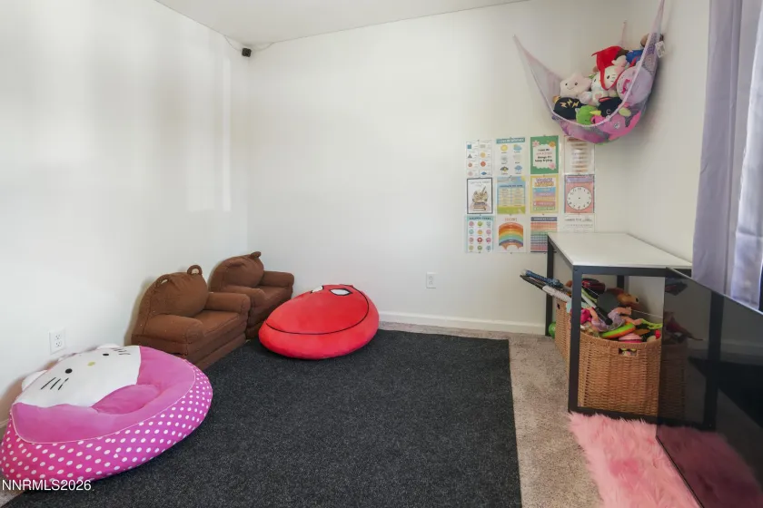 530 Paradise Valley, Reno, Nevada 89506, 3 Bedrooms Bedrooms, ,2 BathroomsBathrooms,Residential,Residential,Paradise Valley,0,260008207