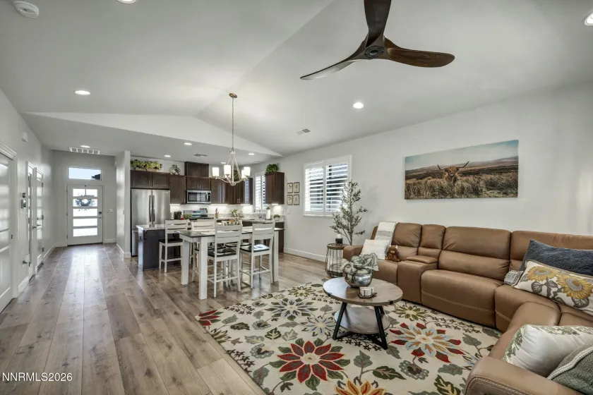 10862 Farmstead, Reno, Nevada 89521, 2 Bedrooms Bedrooms, ,2 BathroomsBathrooms,Residential,Residential,Farmstead,0,260008210