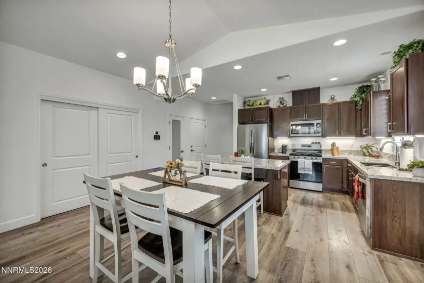 10862 Farmstead, Reno, Nevada 89521, 2 Bedrooms Bedrooms, ,2 BathroomsBathrooms,Residential,Residential,Farmstead,0,260008210