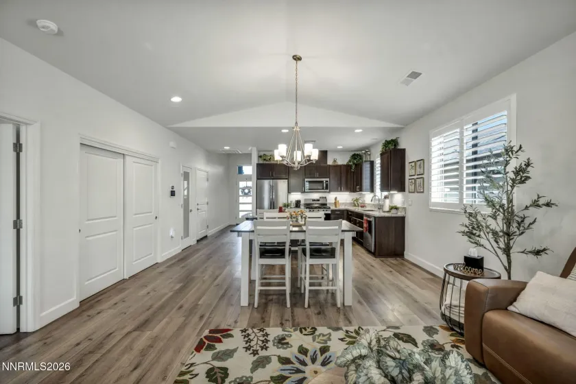 10862 Farmstead, Reno, Nevada 89521, 2 Bedrooms Bedrooms, ,2 BathroomsBathrooms,Residential,Residential,Farmstead,0,260008210