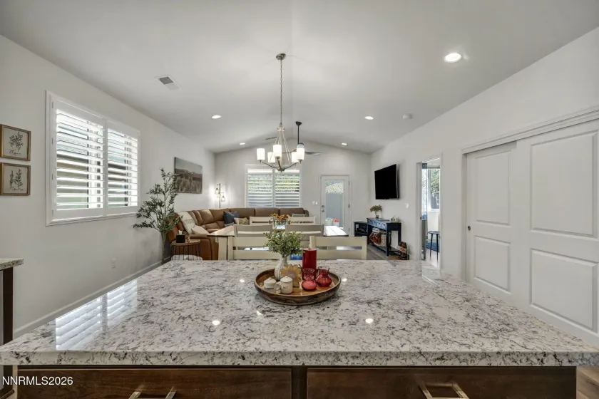 10862 Farmstead, Reno, Nevada 89521, 2 Bedrooms Bedrooms, ,2 BathroomsBathrooms,Residential,Residential,Farmstead,0,260008210