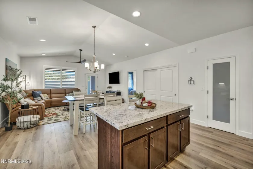 10862 Farmstead, Reno, Nevada 89521, 2 Bedrooms Bedrooms, ,2 BathroomsBathrooms,Residential,Residential,Farmstead,0,260008210
