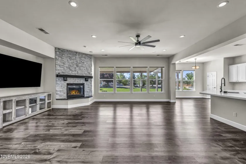 400 Sunset Springs, Spanish Springs, Nevada 89441, 4 Bedrooms Bedrooms, ,3 BathroomsBathrooms,Residential,Residential,Sunset Springs,0,260008215