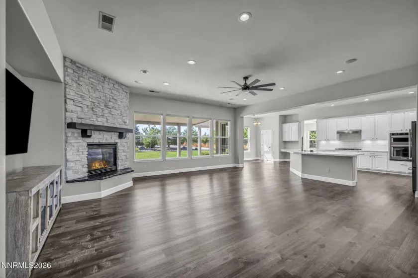400 Sunset Springs, Spanish Springs, Nevada 89441, 4 Bedrooms Bedrooms, ,3 BathroomsBathrooms,Residential,Residential,Sunset Springs,0,260008215