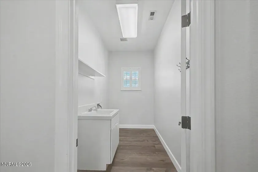 400 Sunset Springs, Spanish Springs, Nevada 89441, 4 Bedrooms Bedrooms, ,3 BathroomsBathrooms,Residential,Residential,Sunset Springs,0,260008215