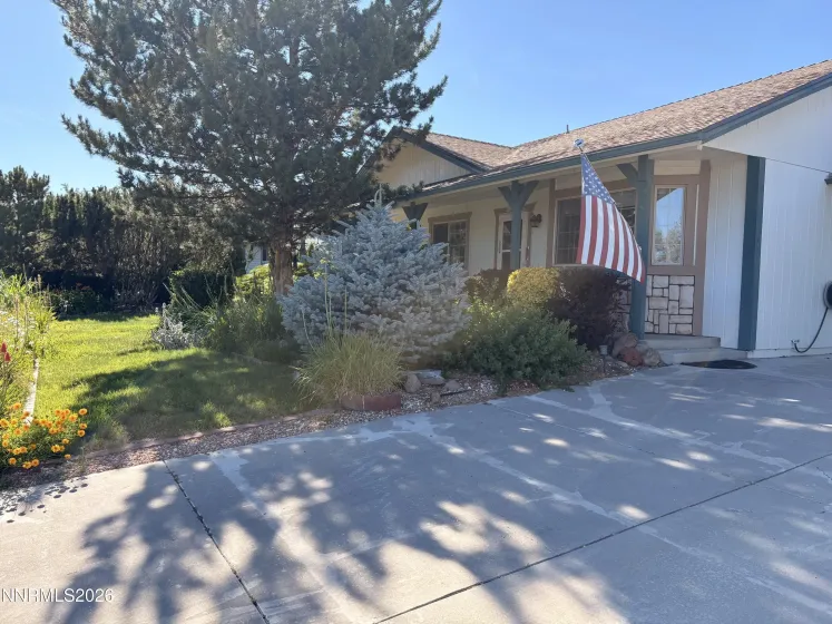 220 Mia, Sparks, Nevada 89436, 3 Bedrooms Bedrooms, ,2 BathroomsBathrooms,Residential,Residential,Mia,0,260008217