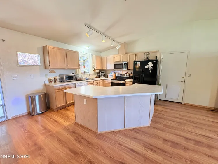 220 Mia, Sparks, Nevada 89436, 3 Bedrooms Bedrooms, ,2 BathroomsBathrooms,Residential,Residential,Mia,0,260008217