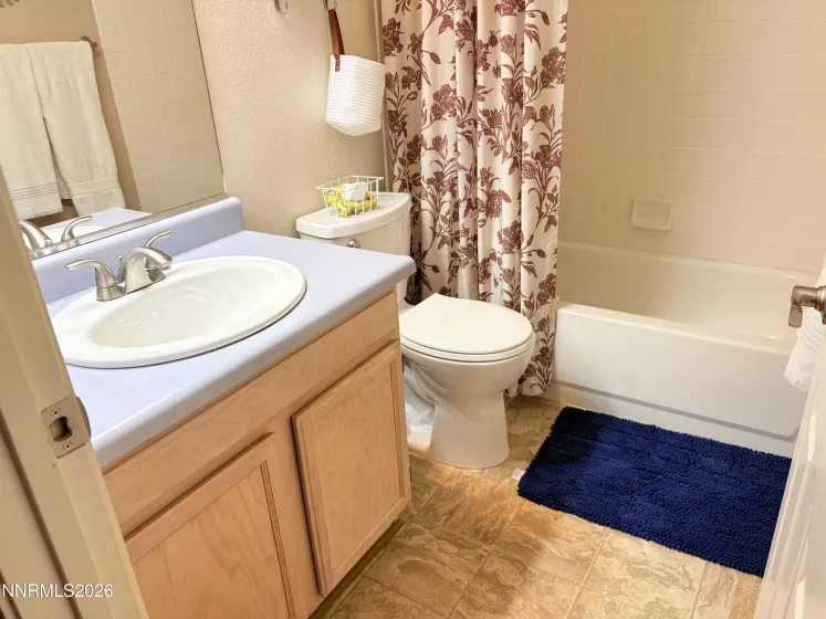 220 Mia, Sparks, Nevada 89436, 3 Bedrooms Bedrooms, ,2 BathroomsBathrooms,Residential,Residential,Mia,0,260008217