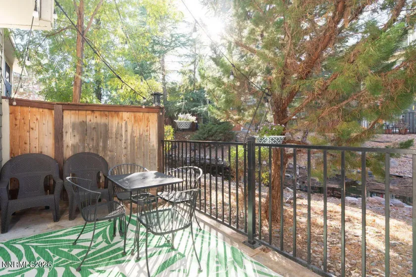 3016 Eastshore, Reno, Nevada 89509, 2 Bedrooms Bedrooms, ,2 BathroomsBathrooms,Residential,Residential,Eastshore,0,260008219