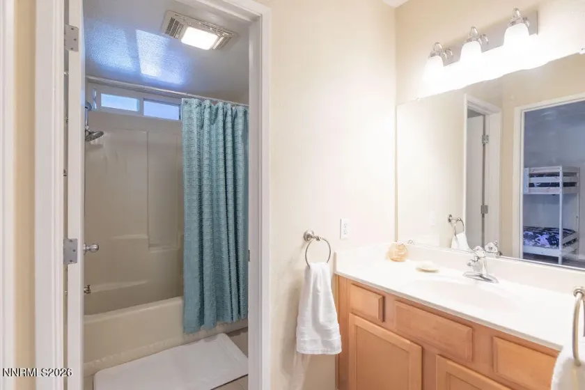 3016 Eastshore, Reno, Nevada 89509, 2 Bedrooms Bedrooms, ,2 BathroomsBathrooms,Residential,Residential,Eastshore,0,260008219