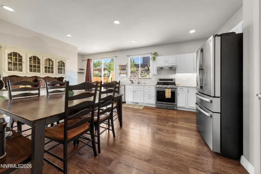 3382 Snake River, Reno, Nevada 89503, 3 Bedrooms Bedrooms, ,2 BathroomsBathrooms,Residential,Residential,Snake River,0,260008220
