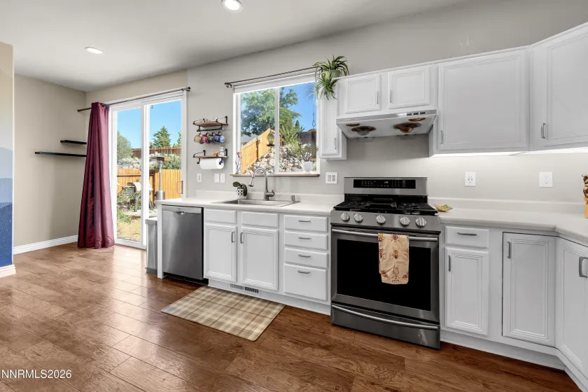 3382 Snake River, Reno, Nevada 89503, 3 Bedrooms Bedrooms, ,2 BathroomsBathrooms,Residential,Residential,Snake River,0,260008220