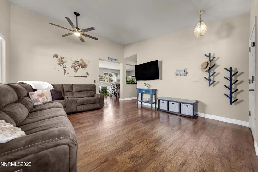 3382 Snake River, Reno, Nevada 89503, 3 Bedrooms Bedrooms, ,2 BathroomsBathrooms,Residential,Residential,Snake River,0,260008220