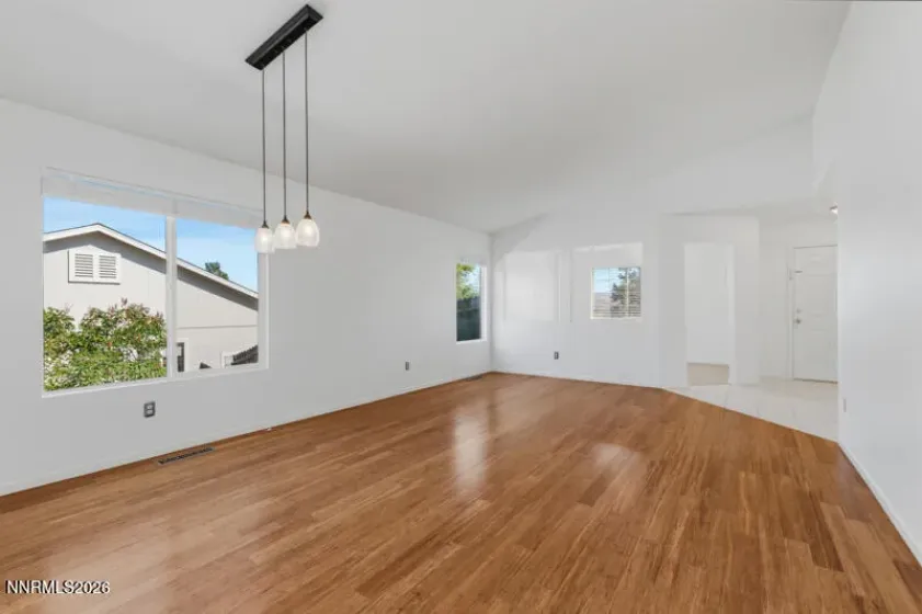 4043 Kings Row, Reno, Nevada 89503, 3 Bedrooms Bedrooms, ,2 BathroomsBathrooms,Residential,Residential,Kings Row,0,260008221