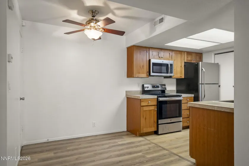 555 Patriot, Reno, Nevada 89511, 2 Bedrooms Bedrooms, ,2 BathroomsBathrooms,Residential,Residential,Patriot,0,260008224