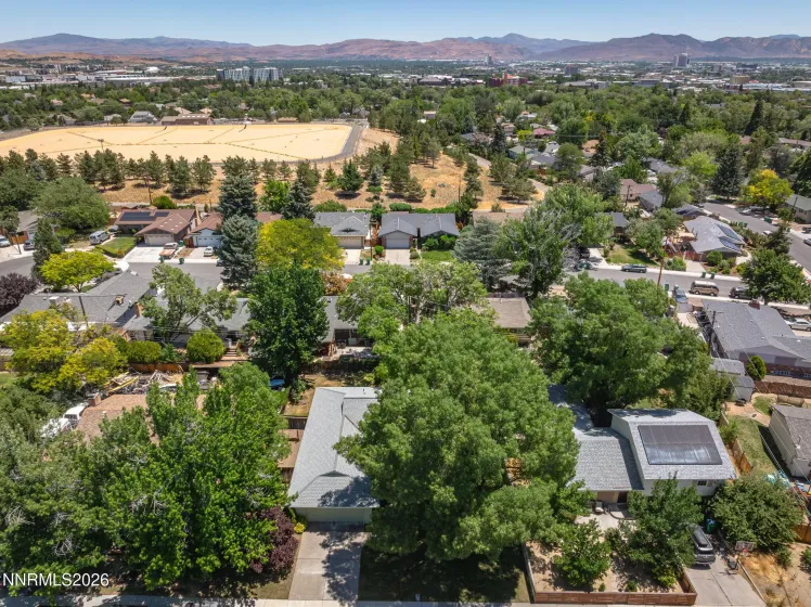 1310 Earl, Reno, Nevada 89503, 3 Bedrooms Bedrooms, ,2 BathroomsBathrooms,Residential,Residential,Earl,0,260008225