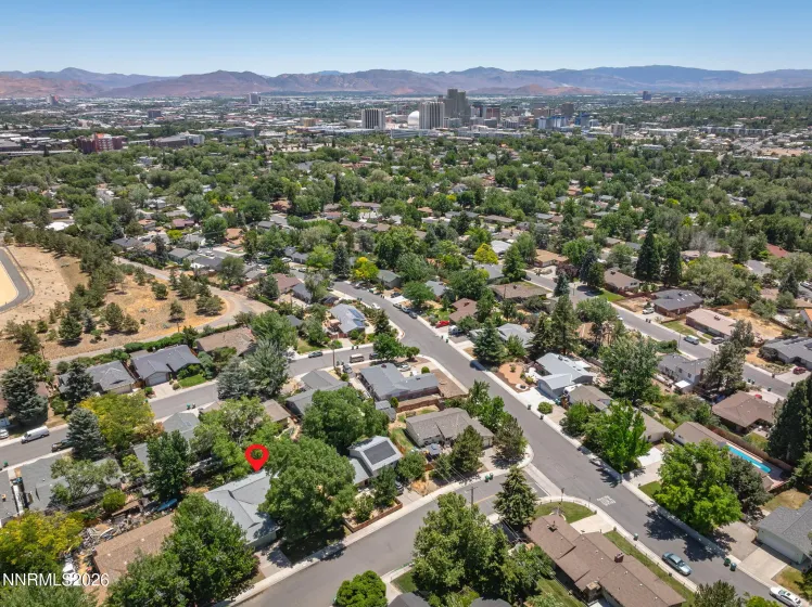 1310 Earl, Reno, Nevada 89503, 3 Bedrooms Bedrooms, ,2 BathroomsBathrooms,Residential,Residential,Earl,0,260008225