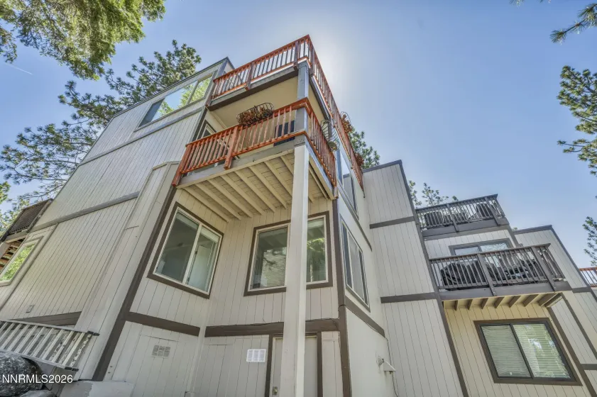 155 Holly, Stateline, Nevada 89449, 3 Bedrooms Bedrooms, ,4 BathroomsBathrooms,Residential,Residential,Holly,0,260008227