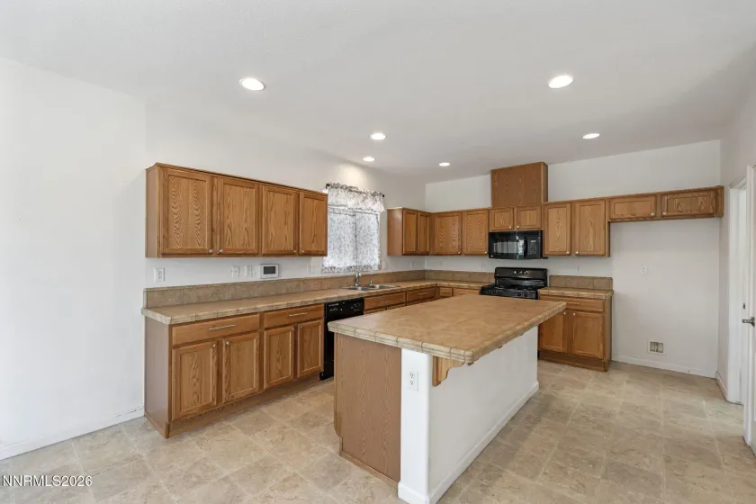 535 Sun Mesa, Sun Valley, Nevada 89433, 3 Bedrooms Bedrooms, ,2 BathroomsBathrooms,Residential,Residential,Sun Mesa,0,260008228