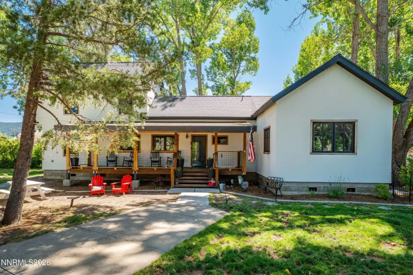 200 Main, Sierraville, California 96126, 5 Bedrooms Bedrooms, ,5 BathroomsBathrooms,Residential,Residential,Main,0,260008230