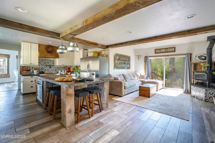 200 Main, Sierraville, California 96126, 5 Bedrooms Bedrooms, ,5 BathroomsBathrooms,Residential,Residential,Main,0,260008230
