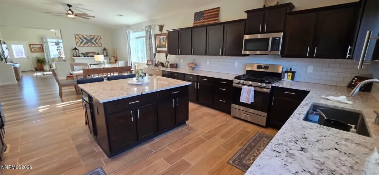 17859 Davis Meadow, Reno, Nevada 89508, 4 Bedrooms Bedrooms, ,3 BathroomsBathrooms,Residential,Residential,Davis Meadow,0,260008231