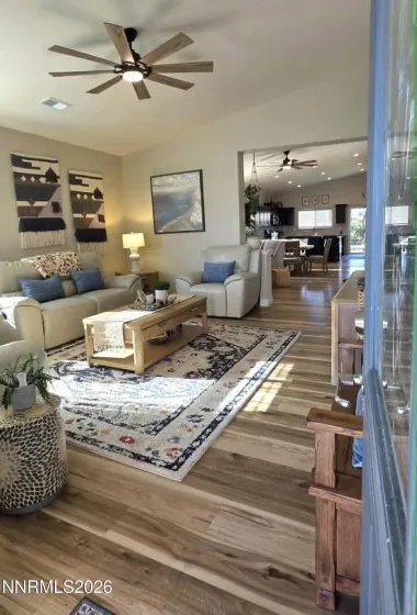 17859 Davis Meadow, Reno, Nevada 89508, 4 Bedrooms Bedrooms, ,3 BathroomsBathrooms,Residential,Residential,Davis Meadow,0,260008231