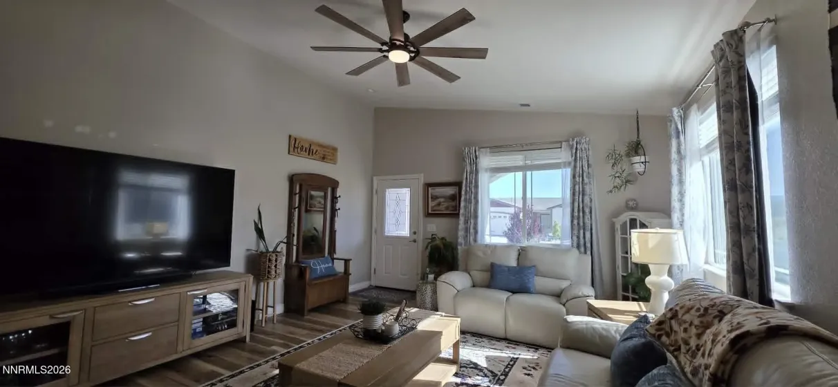 17859 Davis Meadow, Reno, Nevada 89508, 4 Bedrooms Bedrooms, ,3 BathroomsBathrooms,Residential,Residential,Davis Meadow,0,260008231