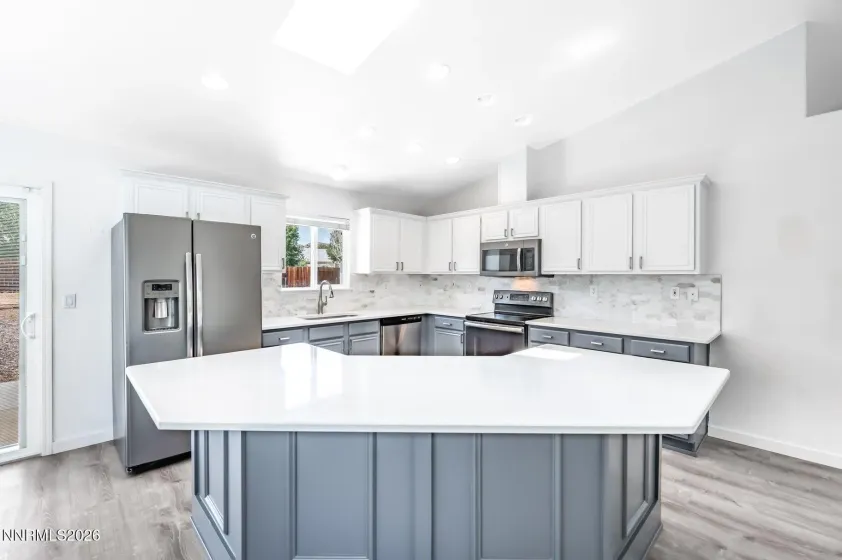 2291 Penguin, Sparks, Nevada 89441, 3 Bedrooms Bedrooms, ,2 BathroomsBathrooms,Residential,Residential,Penguin,0,260008233