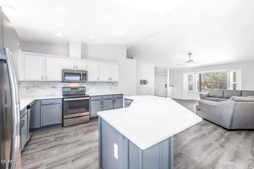 2291 Penguin, Sparks, Nevada 89441, 3 Bedrooms Bedrooms, ,2 BathroomsBathrooms,Residential,Residential,Penguin,0,260008233