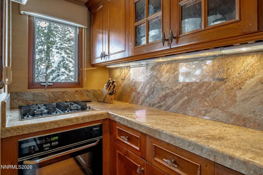 120 NV-28, Crystal Bay, Nevada 89402, 2 Bedrooms Bedrooms, ,3 BathroomsBathrooms,Residential,Residential,NV-28,0,260008236