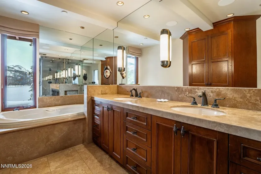 120 NV-28, Crystal Bay, Nevada 89402, 2 Bedrooms Bedrooms, ,3 BathroomsBathrooms,Residential,Residential,NV-28,0,260008236