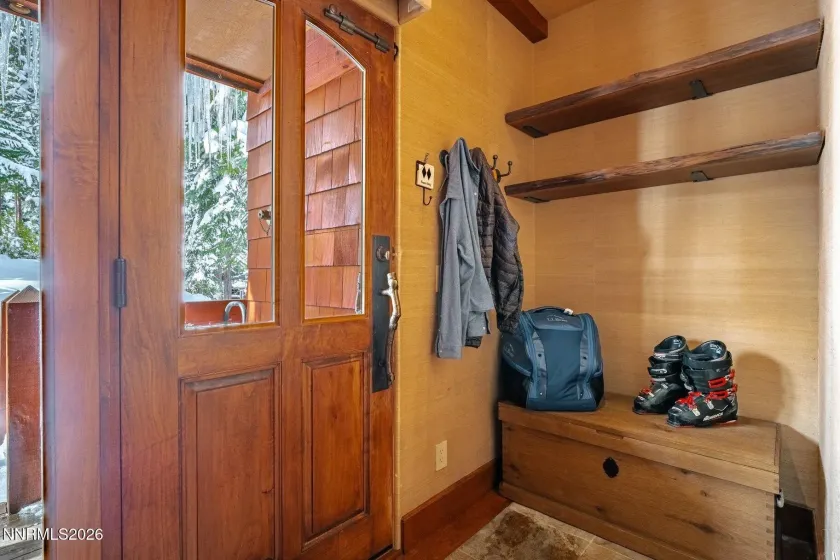 120 NV-28, Crystal Bay, Nevada 89402, 2 Bedrooms Bedrooms, ,3 BathroomsBathrooms,Residential,Residential,NV-28,0,260008236