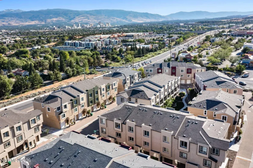 2989 Silver River, Sparks, Nevada 89431, 2 Bedrooms Bedrooms, ,3 BathroomsBathrooms,Residential,Residential,Silver River,0,260008238