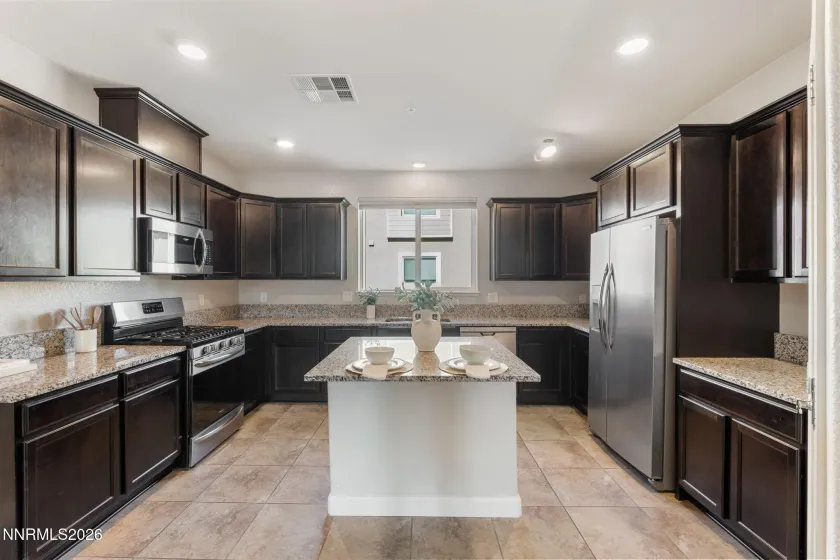 2989 Silver River, Sparks, Nevada 89431, 2 Bedrooms Bedrooms, ,3 BathroomsBathrooms,Residential,Residential,Silver River,0,260008238